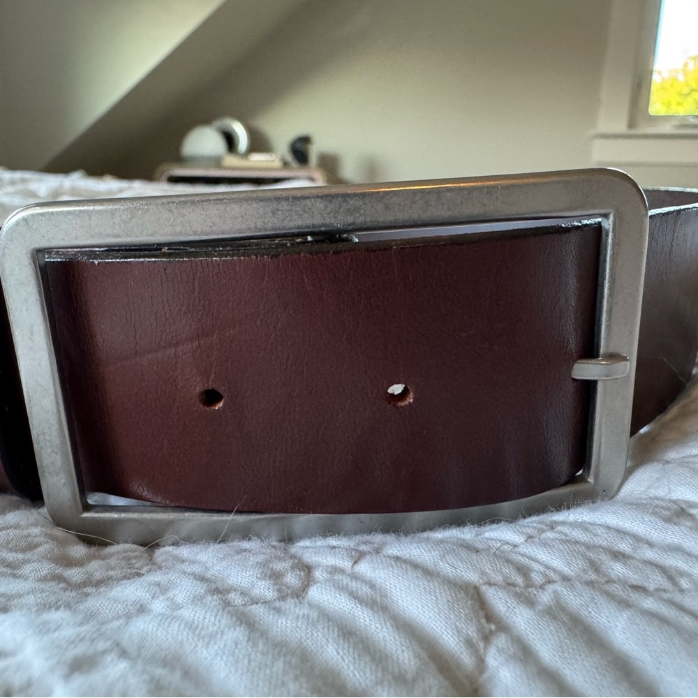 Brown Leather Banana Republic women’s belt